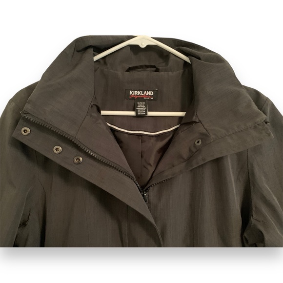 Kirkland Signature Medium Trenchcoat Raincoat - Picture 3 of 5